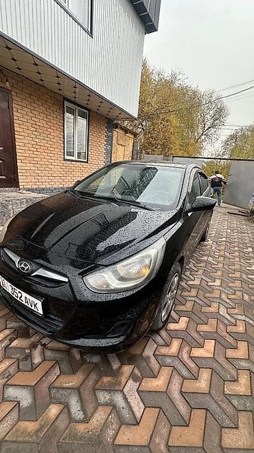 Hyundai Solaris: 2011 г., 1.4 л, Автомат, Бензин, Седан