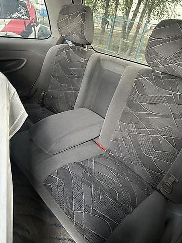 домкрат toyota: Toyota Estima: 2001 г., Минивэн — 6