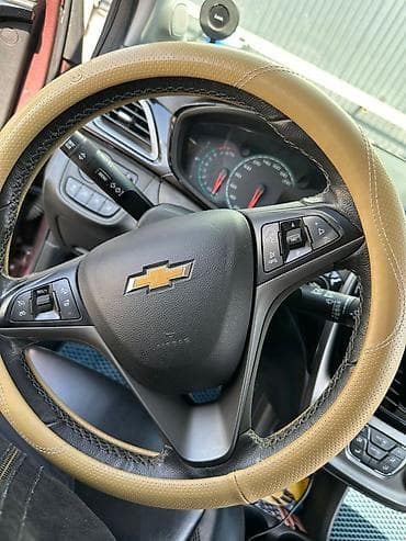 красно степная: Chevrolet Spark: 2019 г., 0.1 л, Вариатор, Бензин, Хэтчбэк — 9