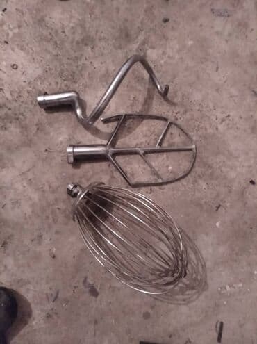 ТВ и видео: Миксирдин тиштери сатылат,баасы 1500 сом,тел — 1