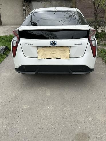 gx 460: Toyota Prius: 2016 г., 1.8 л, Вариатор, Гибрид, Хэтчбэк — 3