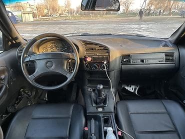 м5: BMW 3 series: 1992 г., 2.5 л, Механика, Бензин, Седан — 8