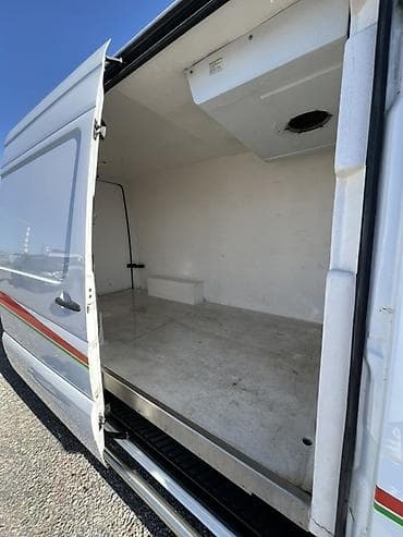 Грузовик, Mercedes-Benz, Стандарт, 3 т — 5