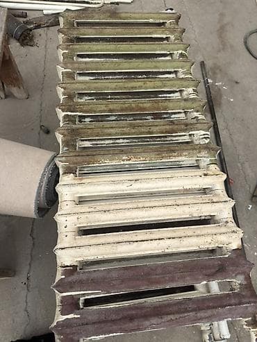 метал бу: Чугунные секционные радиаторы отопления - Материал: чугун - — 2