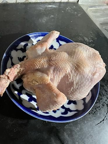 Цена 1кг. 300 сомов Домашняя тушка курицы, потрошёная, без перьев — 3