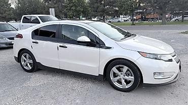 auto kg: Chevrolet Volt: 2012 г., 1.5 л, Автомат, Гибрид, Хэтчбэк — 2