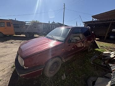 обшивка дверных карт: Volkswagen Vento (седан), бордовый цвет. Характеристики и — 4