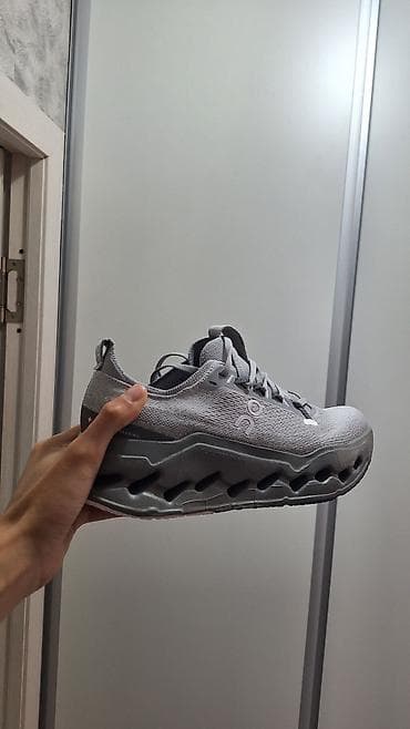 Кроссовки On (размер 42-43) Cloudtilt/CloudTec Phase, серыйт. -