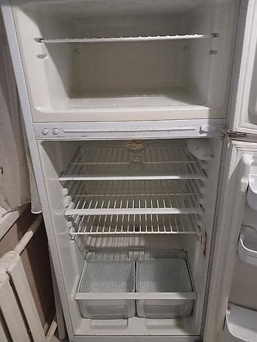 куплю маразильник: Холодильник Indesit, Двухкамерный — 3