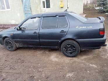 Volkswagen: Volkswagen Vento: 1992 г., 1.8 л, Механика, Бензин, Седан — 6