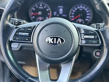 автомаи: Kia K3: 2018 г., 1.6 л, Автомат, Бензин, Седан — 6