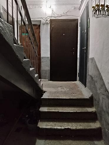 снять 1 комнатную: 2 комнаты, 44 м², Индивидуалка, 1 этаж, Старый ремонт — 6
