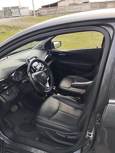Chevrolet Spark: 2018 г., 1 л, Бензин, Хэтчбэк — 6