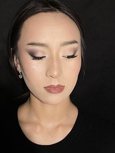 motion design: Услуги визажиста: начинающий визажист, макияж для любых поводов. - — 4