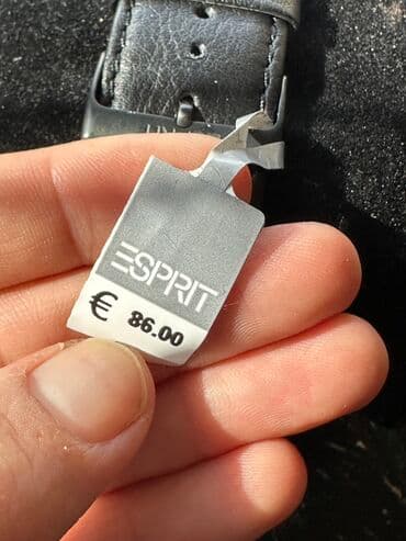 домашние часы: Новые часы фирмы Esprit, привезенные с Англии в подарок. На стекле — 3