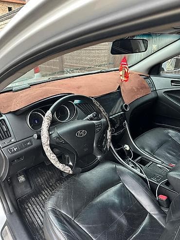 camry 2011: Hyundai Sonata: 2009 г., 2 л, Автомат, Газ, Седан — 6