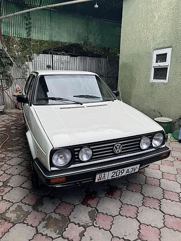 Volkswagen Golf: 1990 г., 1.3 л, Механика, Бензин, Хэтчбэк