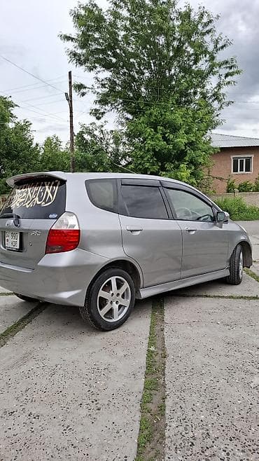 ош электромобиль: Honda Fit: 2003 г., 1.5 л, Автомат, Бензин, Хэтчбэк — 5