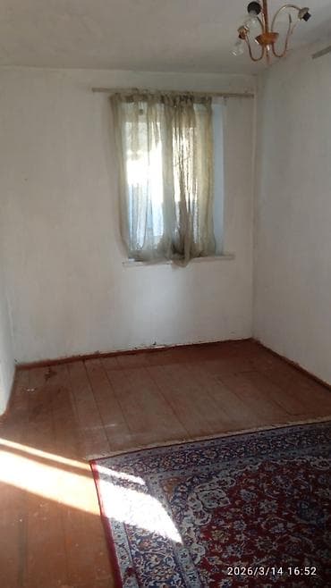 Аренда домов: Сдается 2х комнатные пол дома, район кирпичный завод, отопление печка — 6