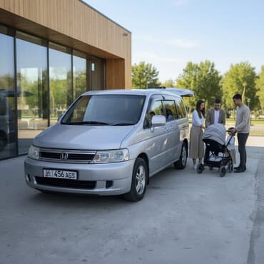 капот на степ: Honda Stepwgn: 2005 г., 2 л, Автомат, Газ, Минивэн — 1