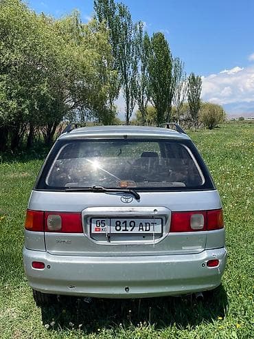 Унаа сатуу: Toyota Ipsum: 1997 г., 2 л, Кол менен иштөөчү, Бензин, Вэн/Минивэн — 6