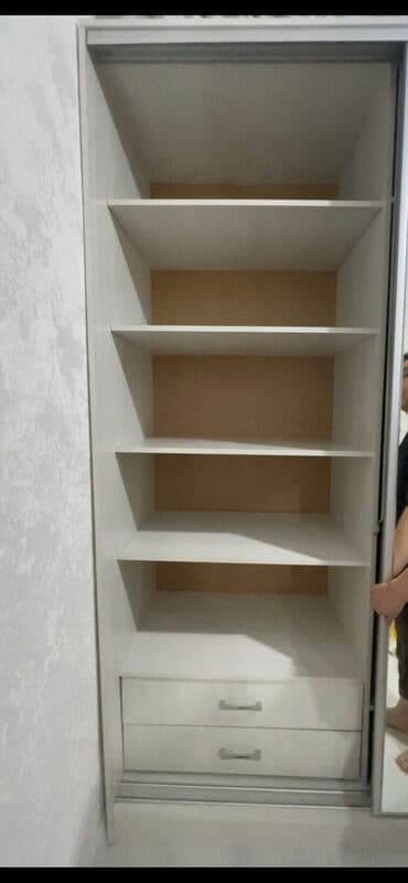 комод с зеркалом в спальню: Спальный гарнитур, Б/у, Шкаф, Тумба, Кыргызстан, Самовывоз, цвет - Белый — 4