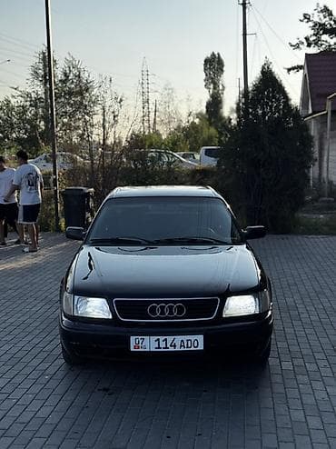Audi S4: 1993 г., 2.6 л, Механика, Бензин, Седан