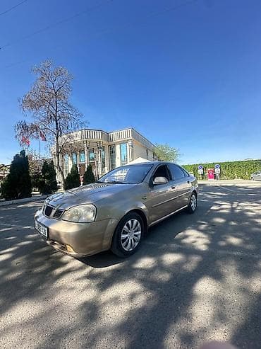 Транспорт: Daewoo Lacetti: 2005 г., 1.7 л, Автомат, Бензин, Седан — 3