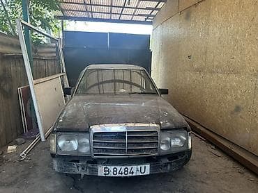 молдинги w124: Mercedes-Benz W124: 1990 г., 2.3 л, Ручные, Бензин, Седан — 1