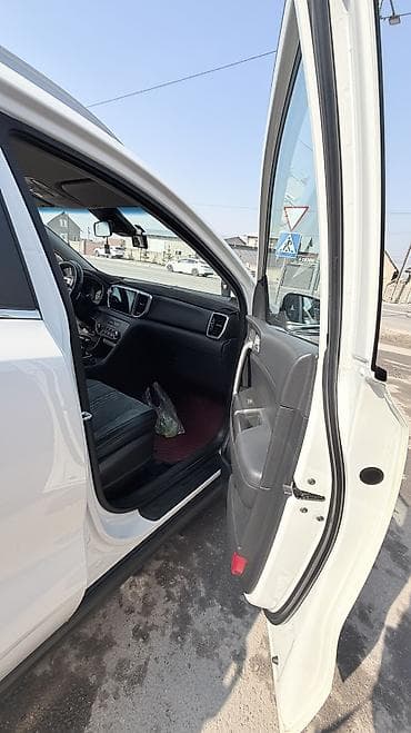 пежеро спорт: Kia Sportage: 2019 г., 2 л, Автомат, Дизель, Кроссовер — 7