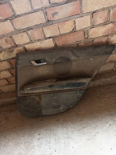 Дверные карты: Дверная карта Toyota 2005 г., Б/у, Оригинал, Япония — 1