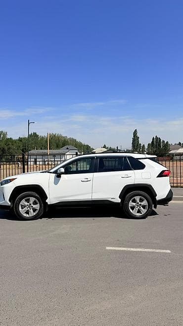 Продажа авто: Toyota RAV4: 2020 г., Автомат, Бензин, Кроссовер — 3