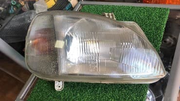 двигатель на хонда фит в бишкеке: Передняя правая фара Daihatsu 2000 г., Б/у, Оригинал, Япония — 1