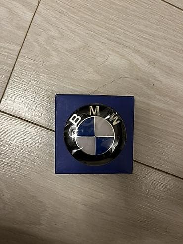 Оригинал эмблема-значок BMW для капота/крышки багажника. -