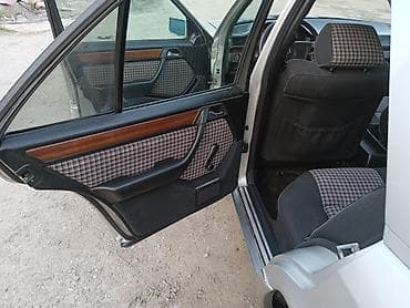 w211 e320: Mercedes-Benz W124: 1994 г., 2.2 л, Ручные, Бензин, Седан — 9