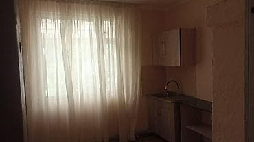 Үйлөр: Продаю дом барачного типа с участком,рядом зона отдыха,район — 5