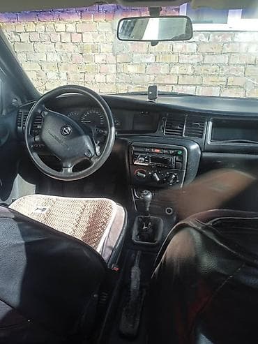 Opel: Opel Vectra: 1997 г., 1.8 л, Механика, Бензин, Седан — 2