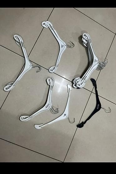 вешалку для одежды: KG - Сoat hangers, Б/у, Самовывоз — 2