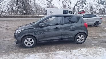 аренда honda jazz под такси: Chevrolet Spark: 2020 г., 1 л, Автомат, Бензин, Хэтчбэк — 9