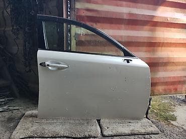 is250: Передняя правая дверь на Лексус IS-250 — 1