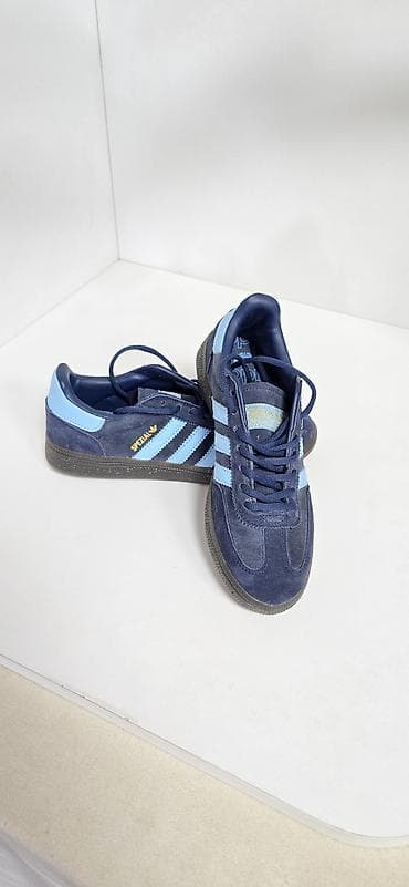 Декор жана интерьер: Кроссовки в оригинале, новые, от "Adidas" Handball Spezial, размер 39 — 1