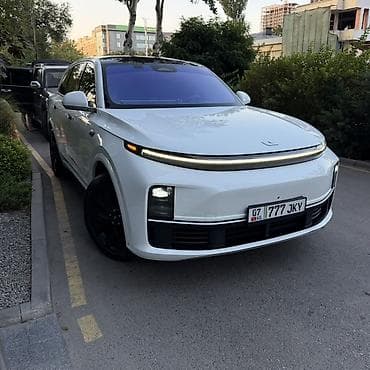 лисан авто: Lixiang L7: 2023 г., 1.5 л, Автомат, Гибрид, Кроссовер — 2