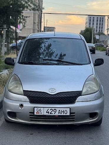 mini coper: Toyota Yaris: 2000 г., 1.3 л, Механика, Бензин — 3