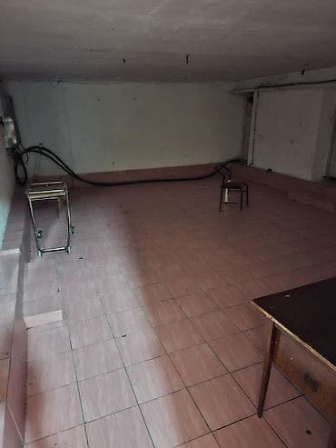 open space: Сдаю подвальное помещение под любой вид деятельности, 160 м2. Подходит — 7