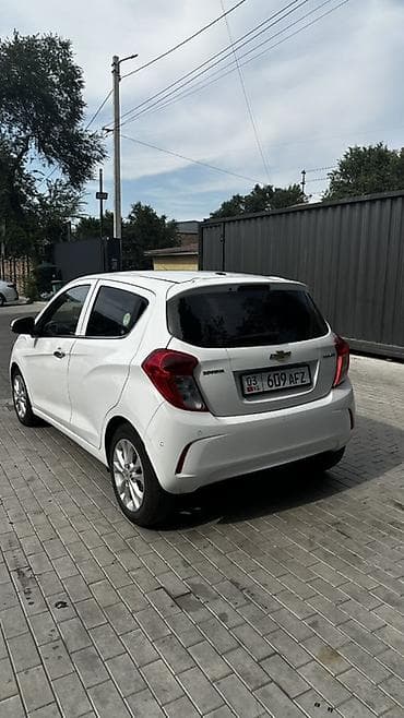 Продажа авто: Chevrolet Spark: 2020 г., Автомат, Бензин, Хэтчбэк — 3