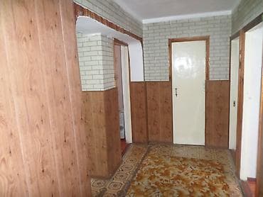 купою: 3 комнаты, 80 м², 106 серия, 1 этаж, Косметический ремонт — 4