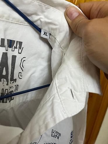 red centr: Рубашка Desigual, мужская, размер XL. - Цвет: белый с арт‑принтами и — 3