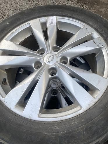 примера р11: Комплект колес с легкосплавными дисками - Диаметр дисков: R17 — 2