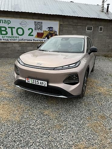 Changan: Changan Qiyuan Q05: 2026 г., 1 л, Автомат, Электромобиль, Кроссовер — 1
