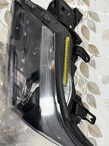 перья: Комплект передних фар Lexus 2015 г., Новый, ОАЭ — 5